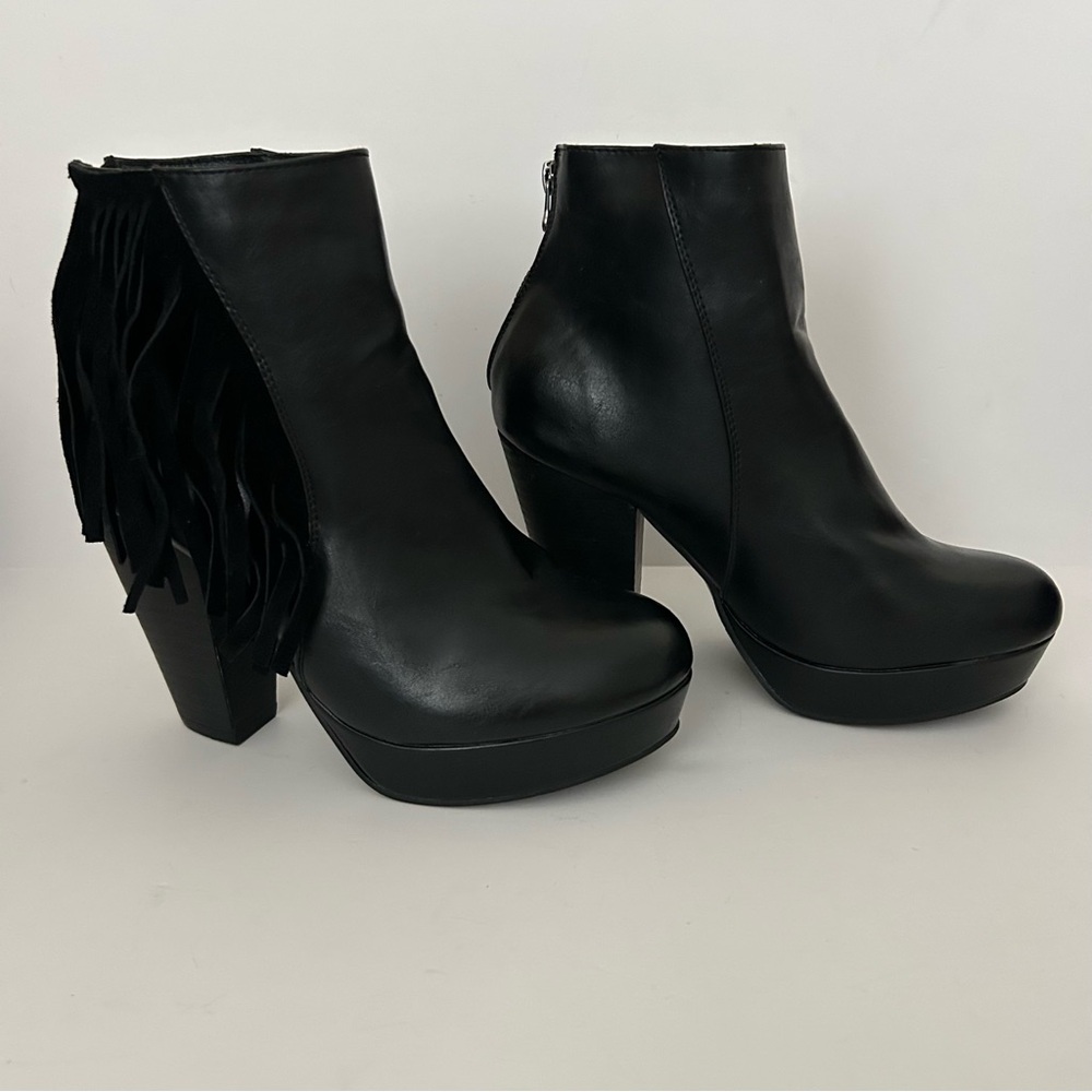 Cathy Jean Black Vegan Leather Platform Back Zip Side Velvet Fringe booties - 7